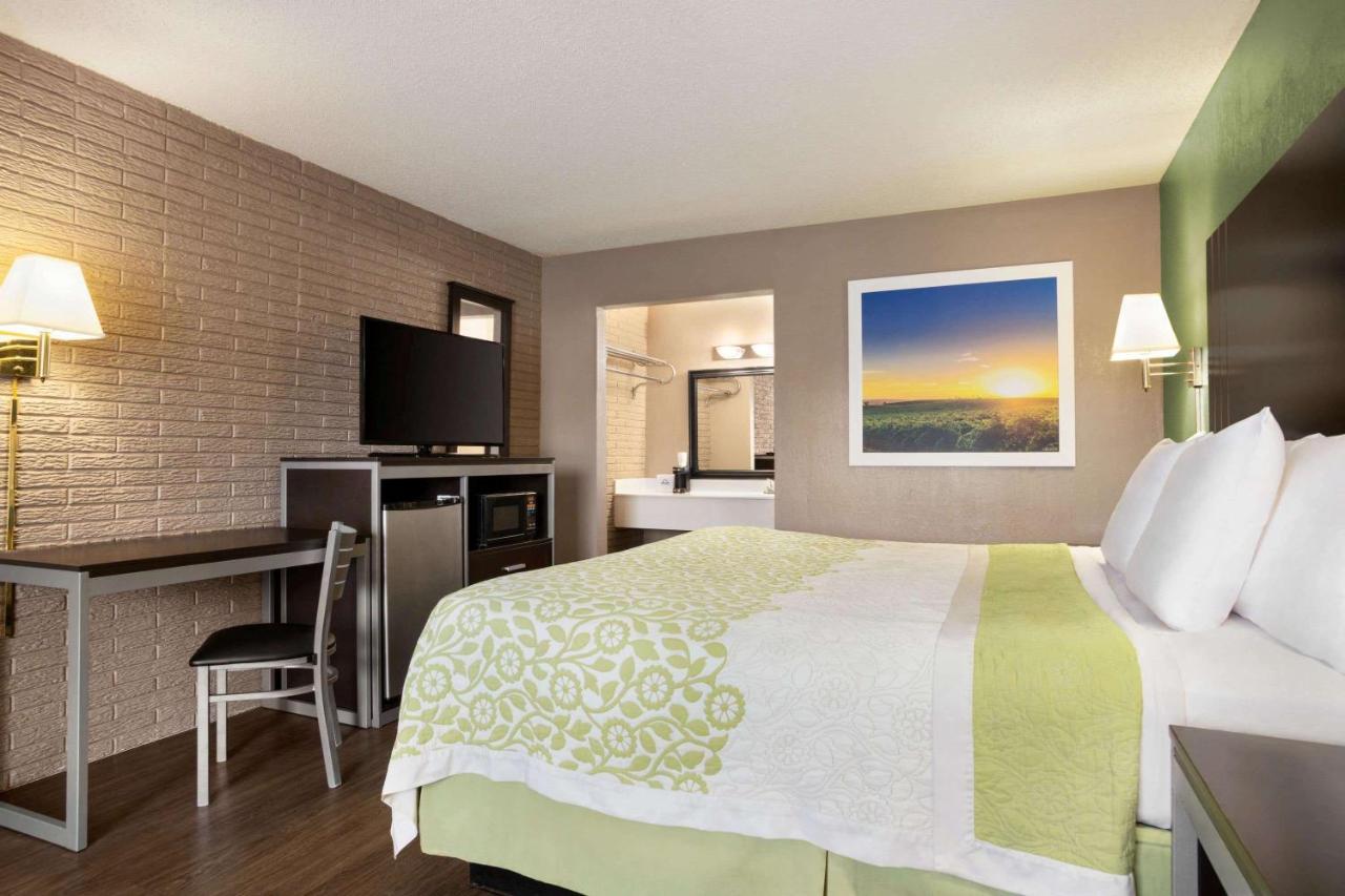 Days Inn By Wyndham Hardeeville/ I-95 State Line Екстериор снимка