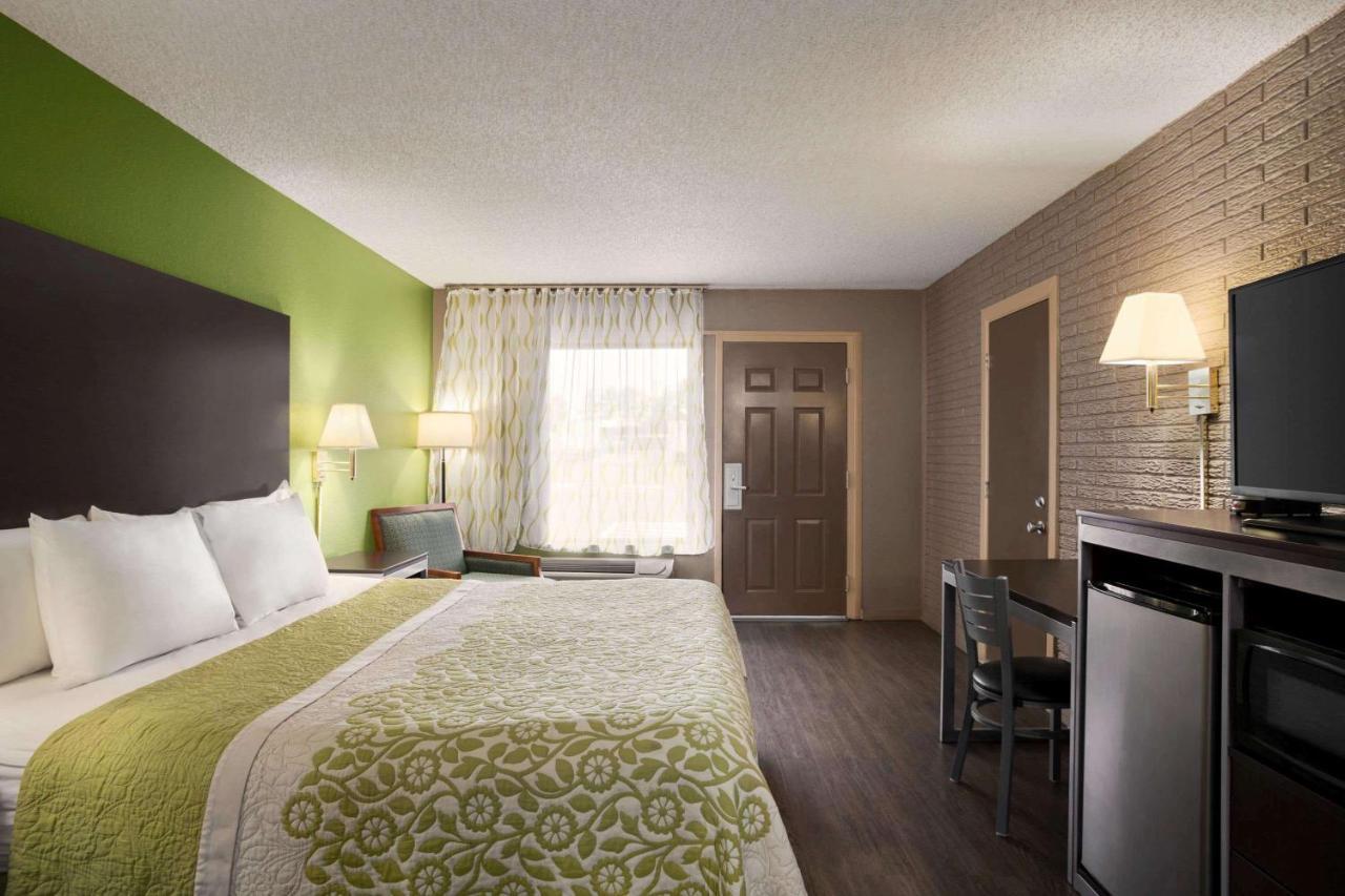 Days Inn By Wyndham Hardeeville/ I-95 State Line Екстериор снимка