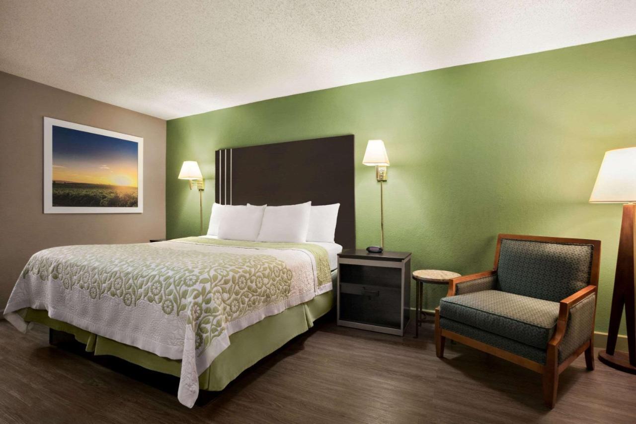 Days Inn By Wyndham Hardeeville/ I-95 State Line Екстериор снимка